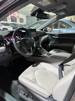 تۆیۆتا کامری